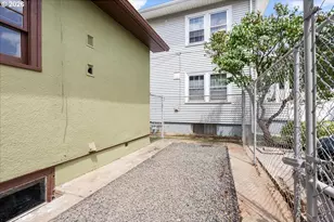 4004 N Montana Ave, Portland, OR 97227 - Photo 7