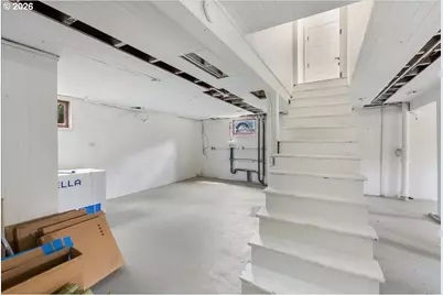 4004 N Montana Ave, Portland, OR 97227 - Photo 23