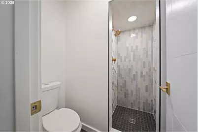 42600 E Larch Mountain Rd, Corbett, OR 97019 - Photo 25