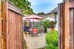 7217 N Polk Ave, Portland, OR 97203 - Photo 27