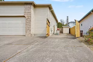 1290 SE Larch Way, Gresham, OR 97080 - Photo 43