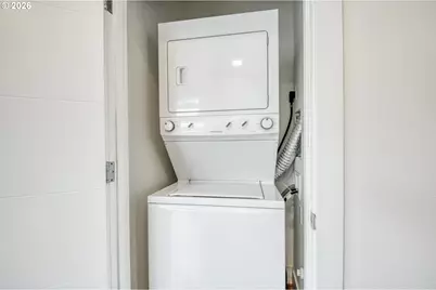 1390 N Simpson St, Portland, OR 97217 - Photo 23