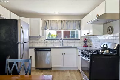 9940 SE Citadel St, Clackamas, OR 97015 - Photo 13