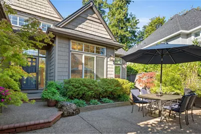 4217 SW 64th Ct, Portland, OR 97221 - Photo 3