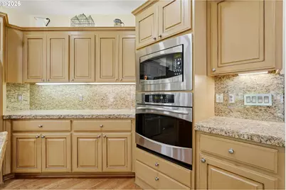 22595 SW Miami Dr, Tualatin, OR 97062 - Photo 13