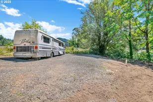 23620 State Hwy 38, Elkton, OR 97436 - Photo 27