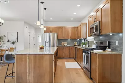 29184 SW Costa Cir E, Wilsonville, OR 97070 - Photo 9