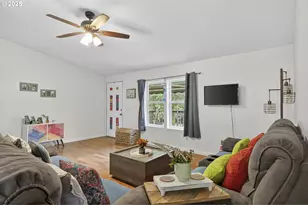 6743 N Bank Rd, Roseburg, OR 97470 - Photo 27