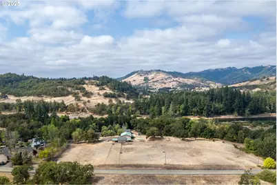 6743 North Bank Rd, Roseburg, OR 97470 - Photo 45