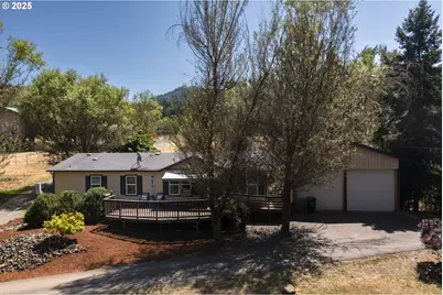 6743 North Bank Rd, Roseburg, OR 97470 - Photo 25