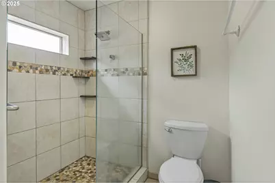 6743 North Bank Rd, Roseburg, OR 97470 - Photo 15