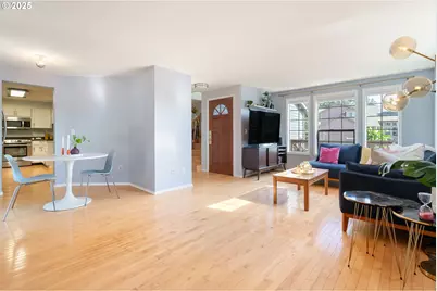 11178 SE Cranberry Loop, Clackamas, OR 97015 - Photo 9