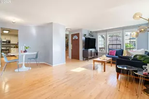 11178 SE Cranberry Loop, Clackamas, OR 97015 - Photo 9