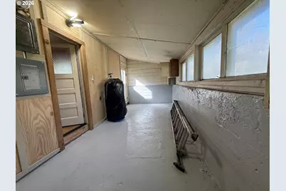 510 Grant Ave, Maupin, OR 97037 - Photo 13