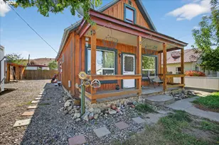 2157 Colorado Ave, Baker City, OR 97814 - Photo 1