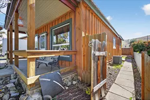 2157 Colorado Ave, Baker City, OR 97814 - Photo 3