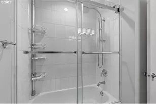 200 Burnham Rd, Lake Oswego, OR 97034 - Photo 19