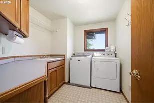 9125 SW Hill St, Tigard, OR 97223 - Photo 31