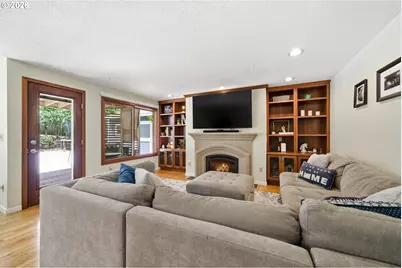 9125 SW Hill St, Tigard, OR 97223 - Photo 15