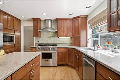 9125 SW Hill St, Tigard, OR 97223 - Photo 11