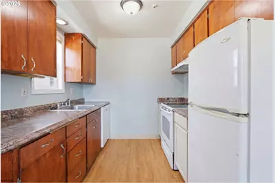 801 NE 104th Ave, Vancouver, WA 98664 - Photo 5