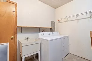 801 NE 104th Ave, Vancouver, WA 98664 - Photo 11