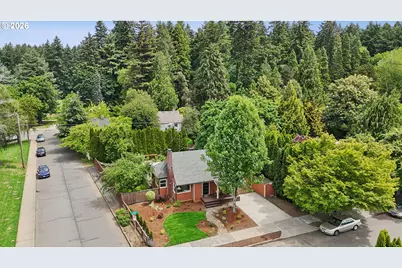 10247 N Smith St, Portland, OR 97203 - Photo 3