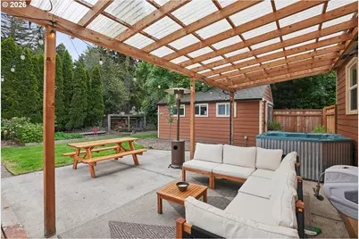 10247 N Smith St, Portland, OR 97203 - Photo 37