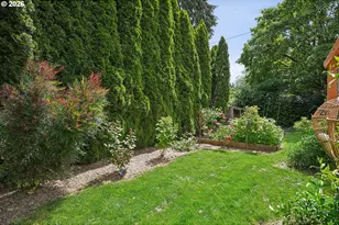 10247 N Smith St, Portland, OR 97203 - Photo 31