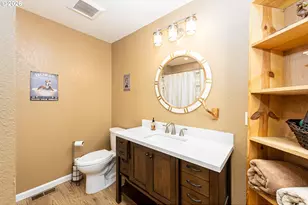 210 S Detroit Rd, Detroit, OR 97342 - Photo 15