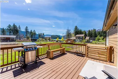 210 S Detroit Rd, Detroit, OR 97342 - Photo 27