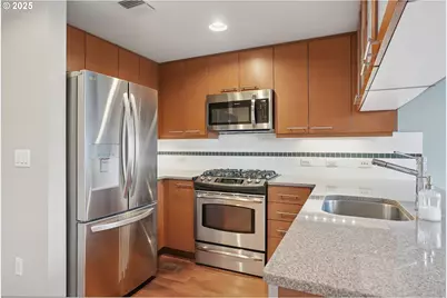 1500 SW 11th Ave #1005, Portland, OR 97201 - Photo 15