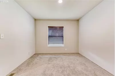 4264 SE 122nd Ave #13, Portland, OR 97236 - Photo 27