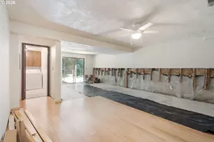 6930 SE 122nd Ave, Portland, OR 97236 - Photo 19