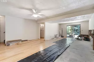 6930 SE 122nd Ave, Portland, OR 97236 - Photo 17