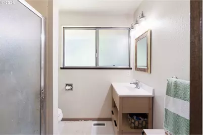 6930 SE 122nd Ave, Portland, OR 97236 - Photo 15