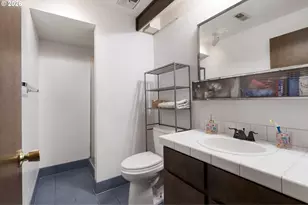 6930 SE 122nd Ave, Portland, OR 97236 - Photo 21