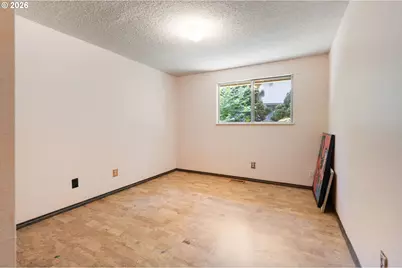 6930 SE 122nd Ave, Portland, OR 97236 - Photo 9