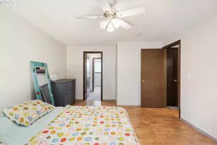 6930 SE 122nd Ave, Portland, OR 97236 - Photo 13
