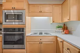 8835 SW Washington Dr, Portland, OR 97223 - Photo 17