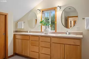 8835 SW Washington Dr, Portland, OR 97223 - Photo 27