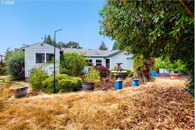 4039 NE Meadow Ln, Hillsboro, OR 97124 - Photo 25