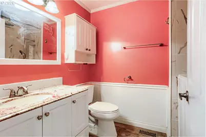 4039 NE Meadow Ln, Hillsboro, OR 97124 - Photo 19