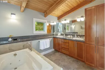 2922 NW Fairfax Ter, Portland, OR 97210 - Photo 35