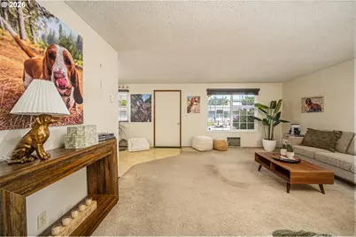 2365 L St, Springfield, OR 97477 - Photo 5