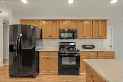 305 NE 12th St, Battle Ground, WA 98604 - Photo 7