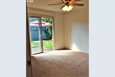 933 SE Rene Ave, Gresham, OR 97080 - Photo 29