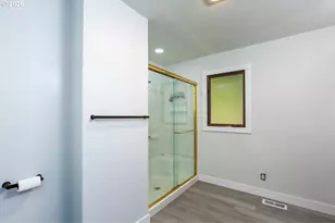 48187 McFarland Rd, Oakridge, OR 97463 - Photo 31