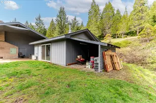 48187 McFarland Rd, Oakridge, OR 97463 - Photo 7