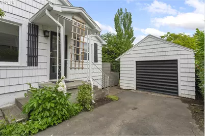 1305 Spruce St, Lake Oswego, OR 97034 - Photo 3